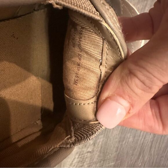 G.H Bass & Co women’s tan leather quilted loafers size 6.5 - Picture 10 of 12